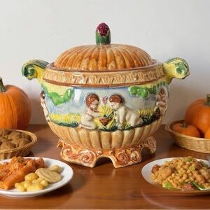 Morikin Ware Porcelain Angel Covered Dish with Handles 7"x5.5", Made in Japan